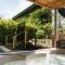 Reflections, Netherby, a micro cabin with hot tub in a rural setting