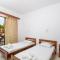 Nikos BnB