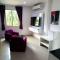 Titanic Residence-7 minute walk to the Beach