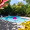Island Gardens Family Escape, Pool & Car included