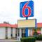 Motel 6-Palestine, TX
