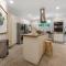 Island Gardens Family Escape, Pool & Car included
