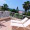 Coral Bay Apartment - Prime Tourist Location