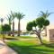 Coral Bay Apartment - Prime Tourist Location