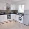 Coral Bay Apartment - Prime Tourist Location