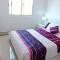 Coral Bay Apartment - Prime Tourist Location