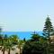 Coral Bay Apartment - Prime Tourist Location