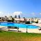 Coral Bay Apartment - Prime Tourist Location