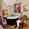 6 Luxury home near family park Pet friendly