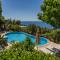 Castello degli Aranci Eco Resort