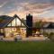 Aroha Homestead Luxury Holiday Home by MajorDomo