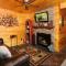 Oak Square 206