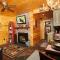Oak Square 206