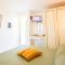 Resort Rocca di Vadaro - Beachfront Apartments, Rooms & Suites