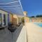 Authentique mas avec piscine en Provence