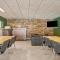 4 Bedroom Cozy Home In Tarm
