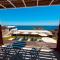 Grande Blue Suites with private bay