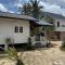 Beachfront house in Chaloklum