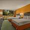 Airport Honolulu Hotel, Trademark Collection by Wyndham