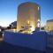 Elegant Santorini House 1 Bedroom Villa Windswept House Amazing Caldera View Outdoor Hot Tub Oia