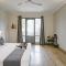 Super Townhouse Crystal Leaf