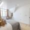 Deluxe City Escape Perfect For Business & Families & Free Gym By The Pocklington - The Magistrates Suite