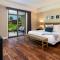 MAUNA KEA SUNRISE Distinguished 4BR KaMilo Home with Private Beach Pass