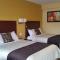 Fox Motor Inn