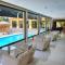 Hotel 153