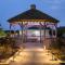 Days Inn by Wyndham Suites Fredericksburg