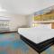 Days Inn by Wyndham Mitchell SD