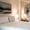The Crest Apartments - Main Beach