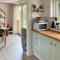 Cozy Home In Stubbekøbing With Kitchen