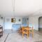Lovely Home In Pertuis