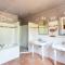 Lovely Home In Pertuis