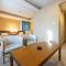 Tendo Central Hotel