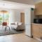 2BR Apartment with Amazing View and Pool in Kiti