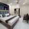 Hotel new royal palace