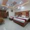 Hotel new royal palace