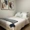 A Gentle Hideaway in the Urban Forest WEST END downtown Vancouver