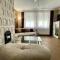 Margaret Apartment
