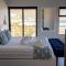 Villa Rhulani & Protea Suite - Luxurious Villa with Sea and Mountain Views, Pool & Inverter - Hout Bay Beachfront