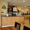 Super 8 by Wyndham Midland