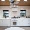 Venice Beach Bungalow by ArtSpace Locations