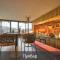 Fomich Residence