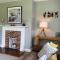 3 Bed in Wighton oc-kt085
