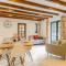 4 Bed in Oxwich 74984