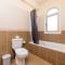 Alex Villa Kapparis
