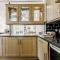 3 Bed in Cirencester HIC02