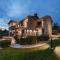 Villa Sterpazzi near Poreč with heated private pool, sea view, jacuzzi and sauna